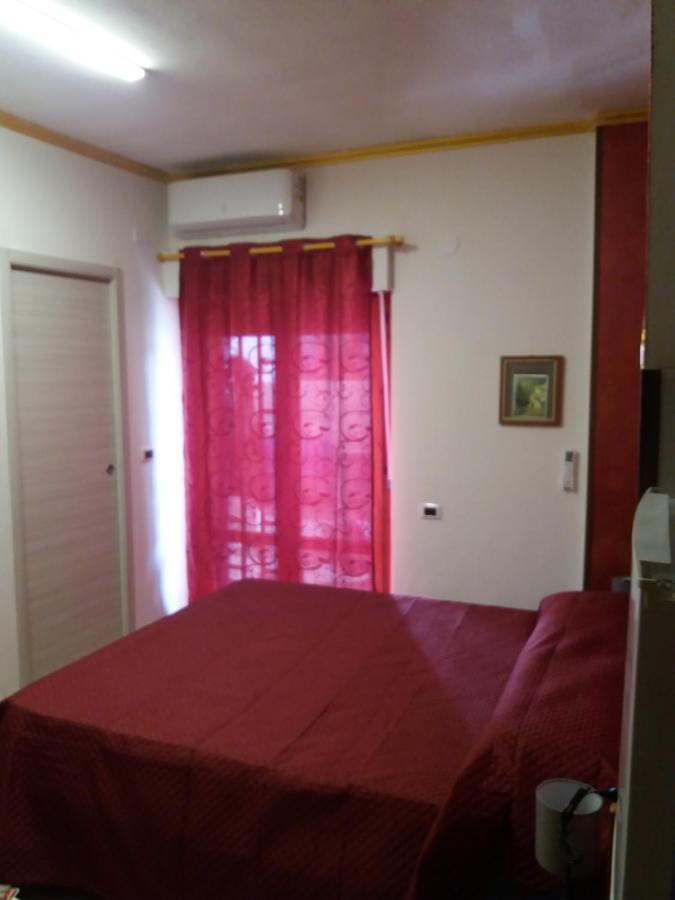 levante rooms Scalea Kamer foto